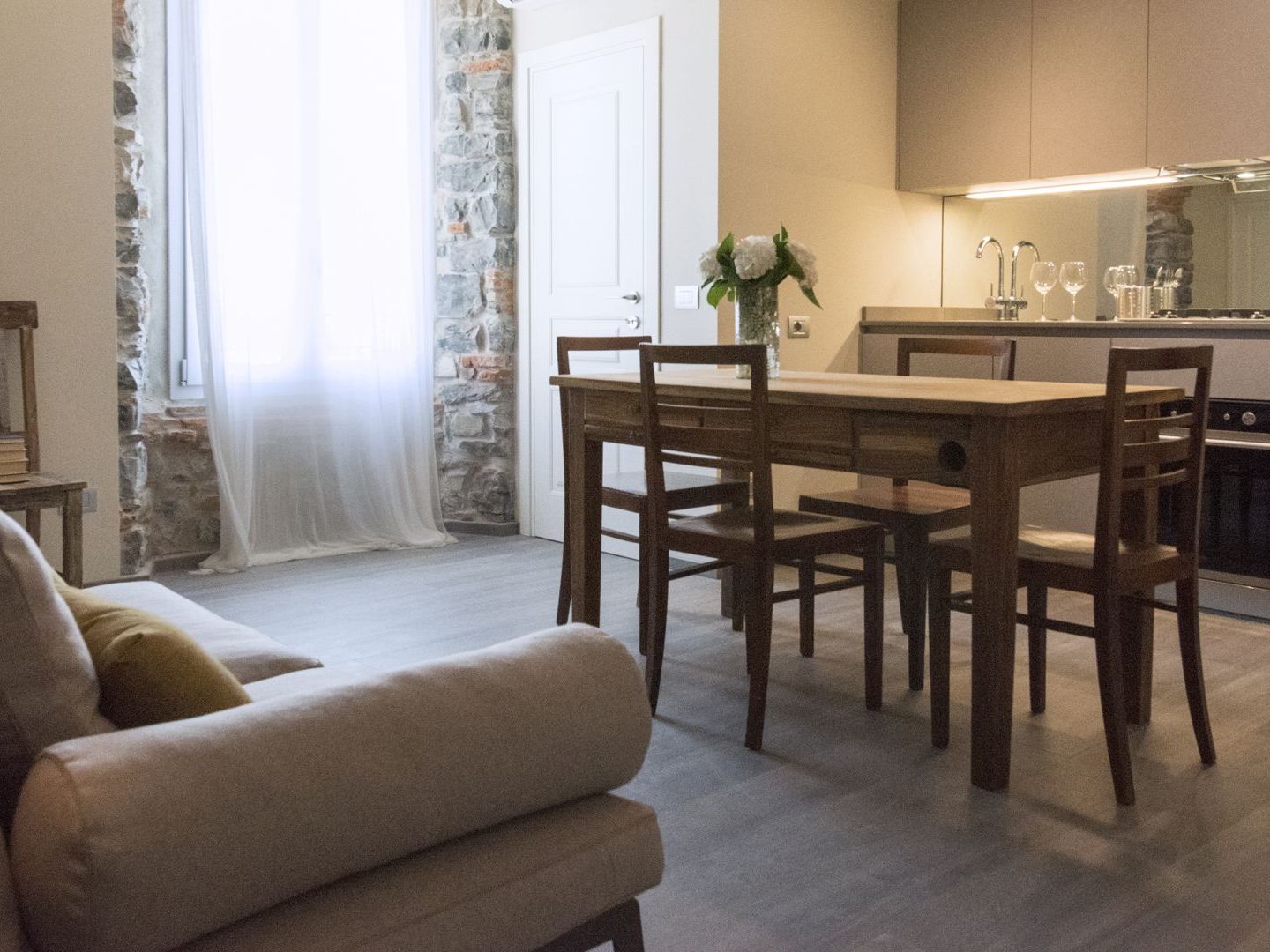 Apartment Joivy Elegant 1br Flat Near Centre