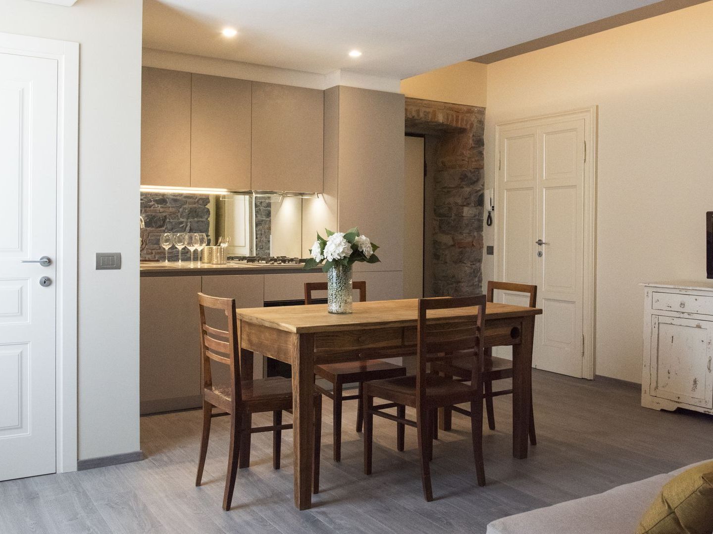 Joivy Elegant 1br Flat Near Centre Apartment *