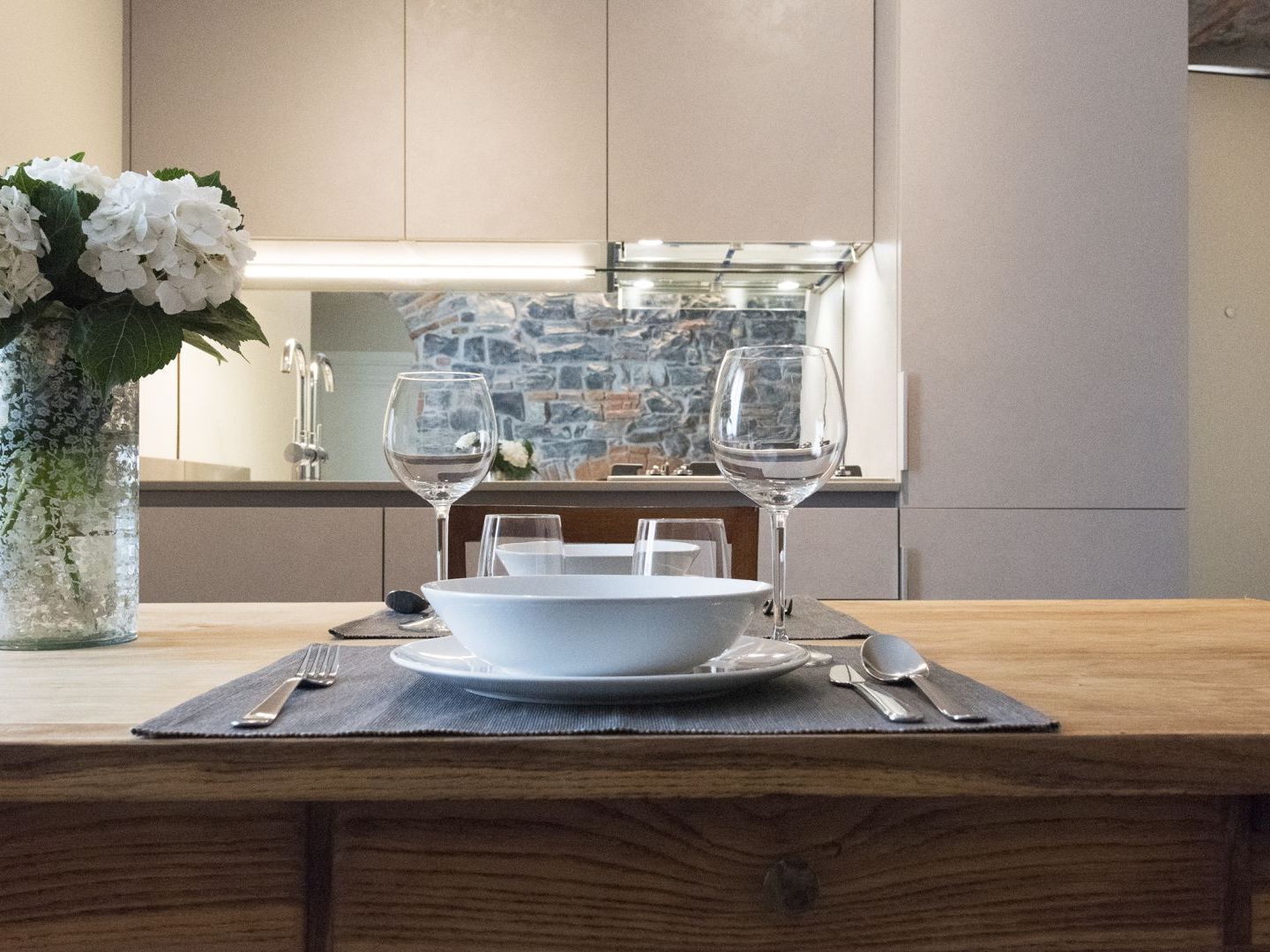 Joivy Elegant 1br Flat Near Centre Apartment