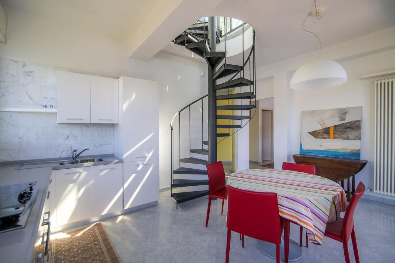 Unbelievable View - The House Of Travelers Apartment *
