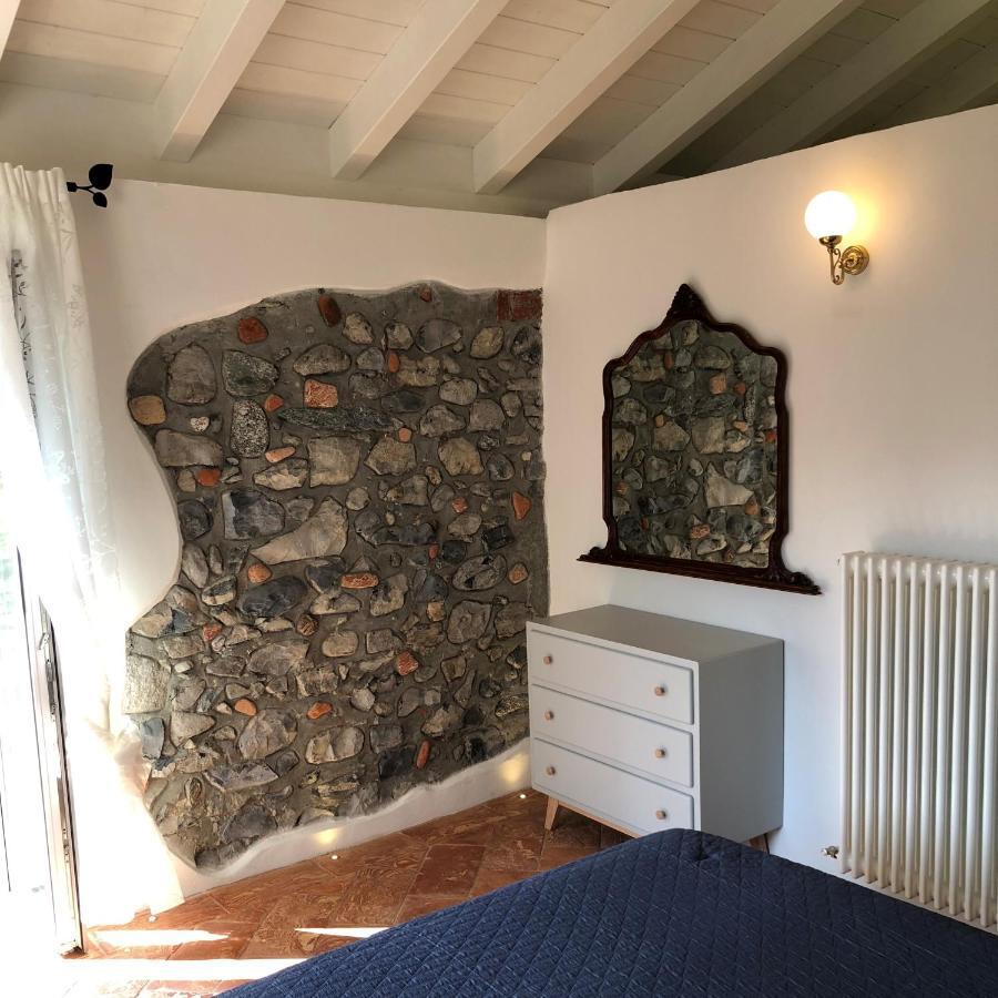 Lovely Stonehouse With Panorama Lake View Nesso