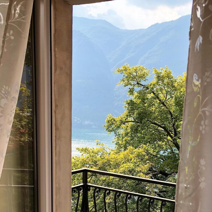 Lovely Stonehouse With Panorama Lake View Ferienhaus