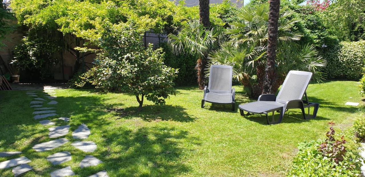Casa vacanze Foreground - Pet Friendly Stay- Garden-parking-lake View- Bike Friendly House Colico