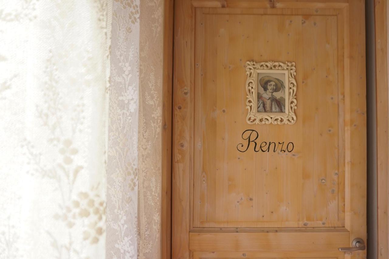 Rocca Dell'innominato Bed & Breakfast Lecco