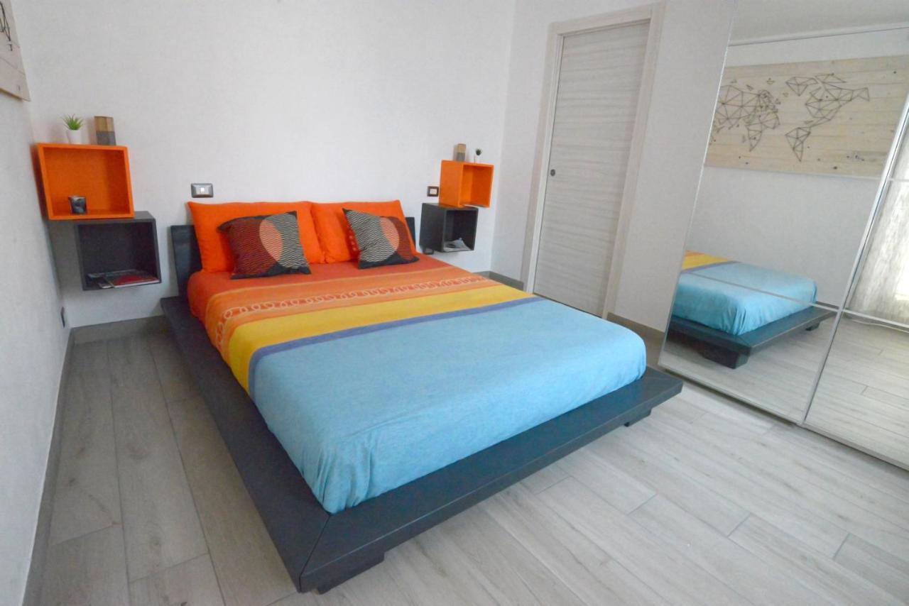 Lacasetta _ Lakeview Terrace Renovated *
