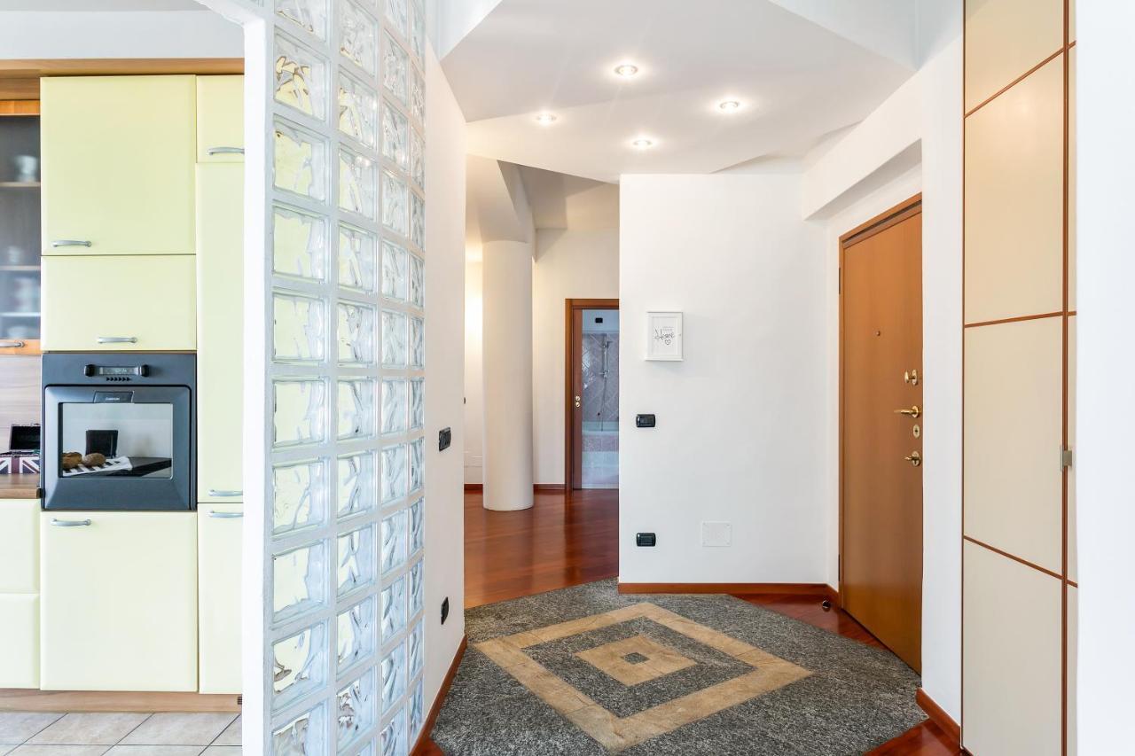 Santa Chiara By Myhomeincomo Apartment *