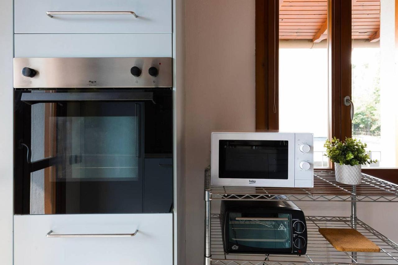 Holiday home Joivy Scenic 2br With Balcony & Parking Cernobbio