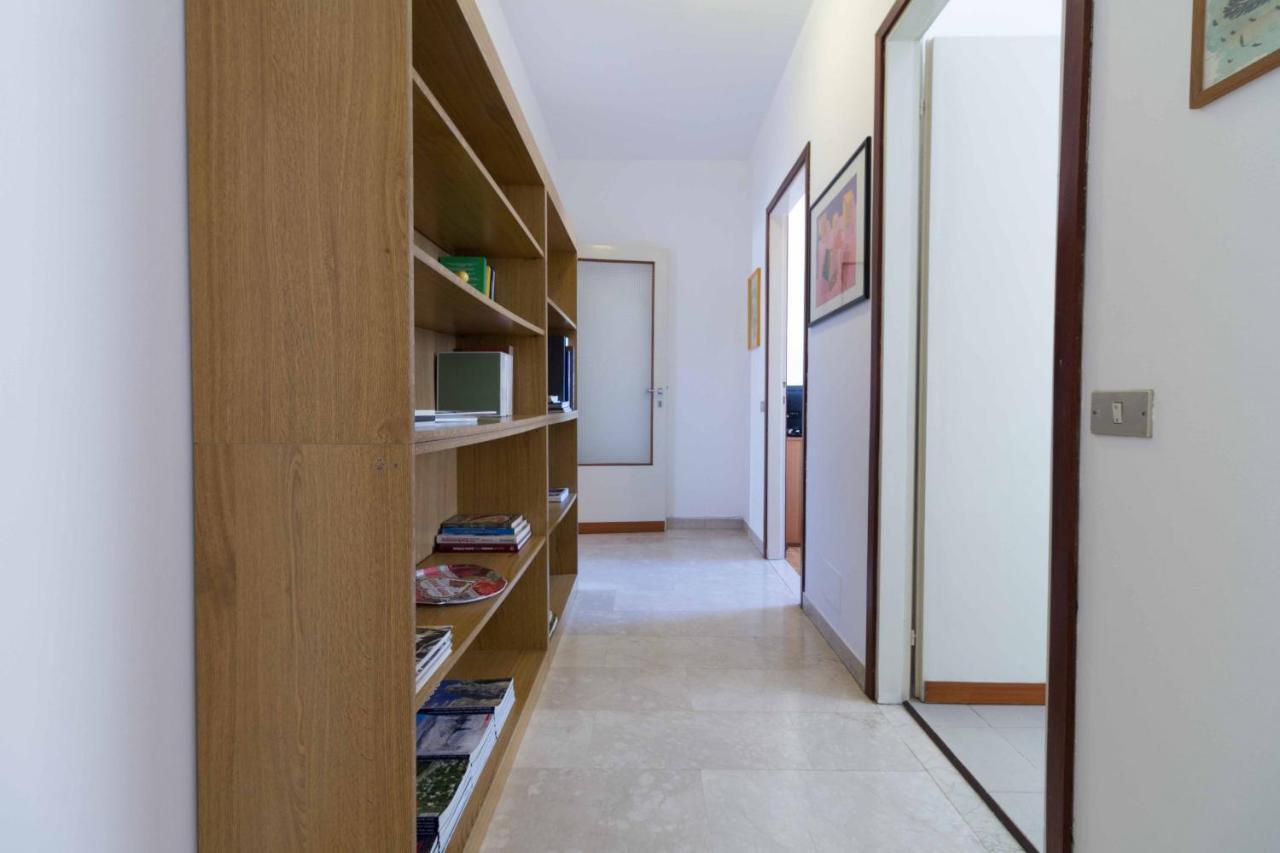 Manzoni Two-Bedroom Apartment - Solo Affitti Brevi