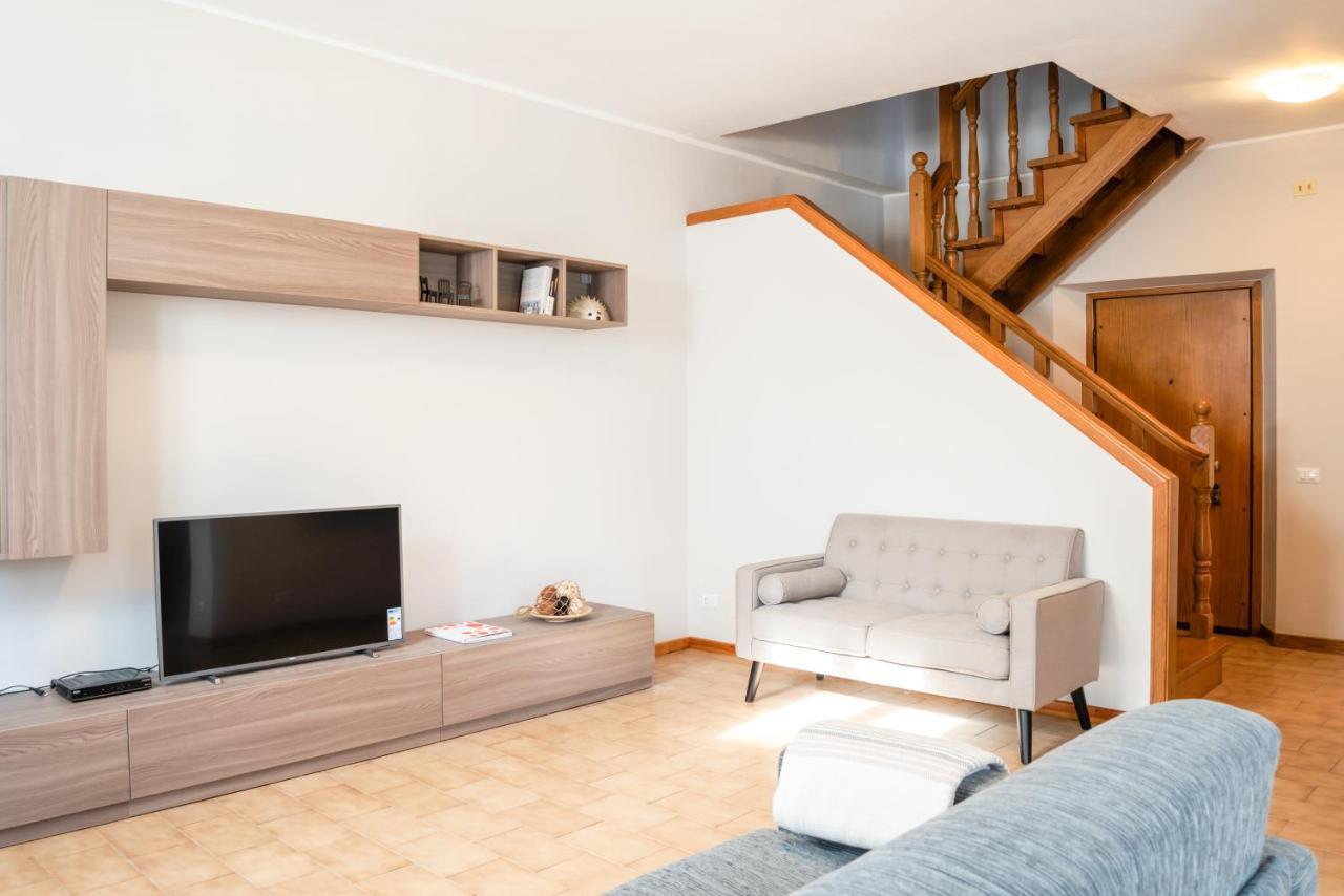 Le Tre Ninfee Di Pusiano! Free Parking Apartment
