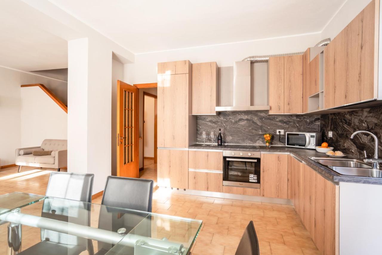 Apartment Le Tre Ninfee Di Pusiano! Free Parking *