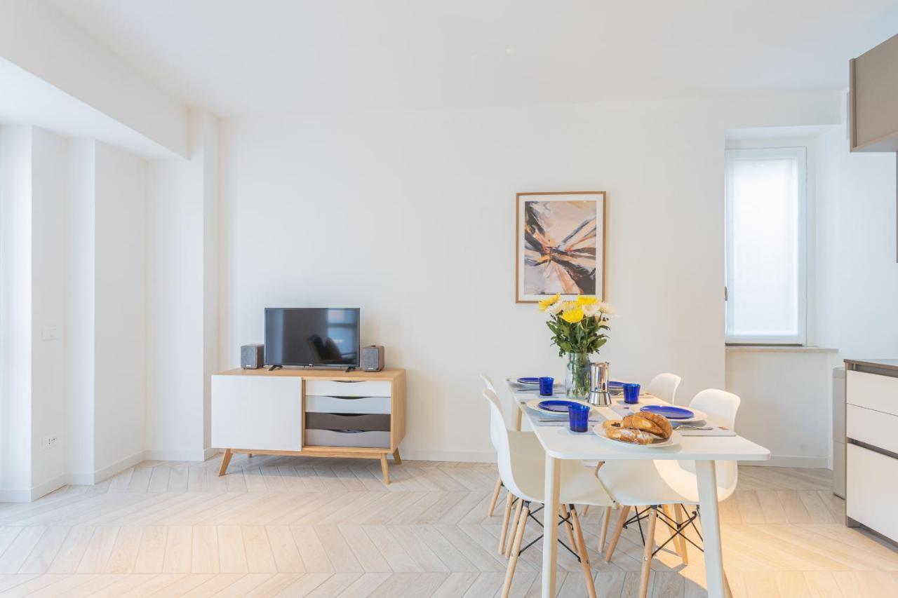 Your Private Harbour On By Rent Apartment Laglio