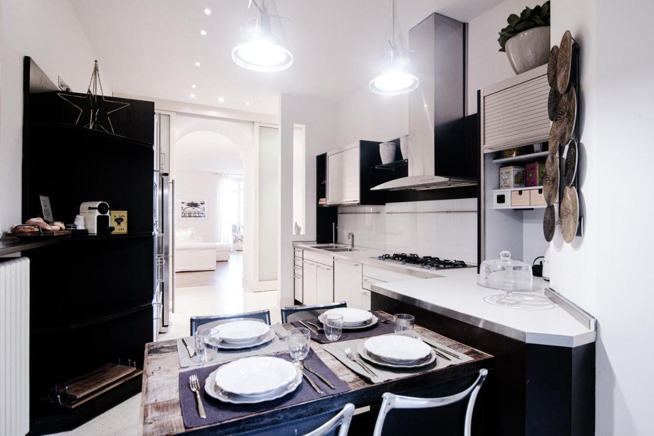 Apartment La Finestra Sul Duomo - The House Of Travelers Como