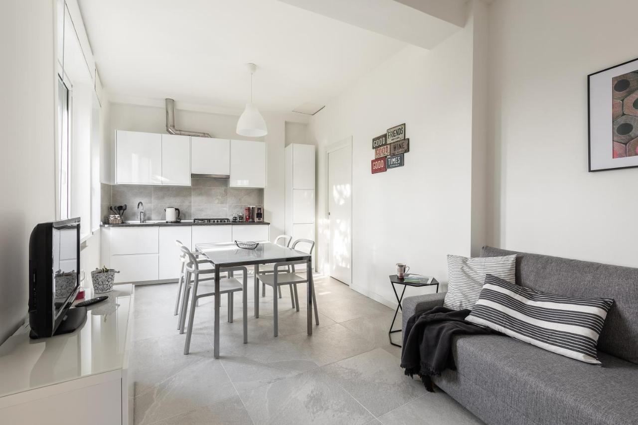 Apartment Carlotta's By Holiday Solutions Albese Con Cassano