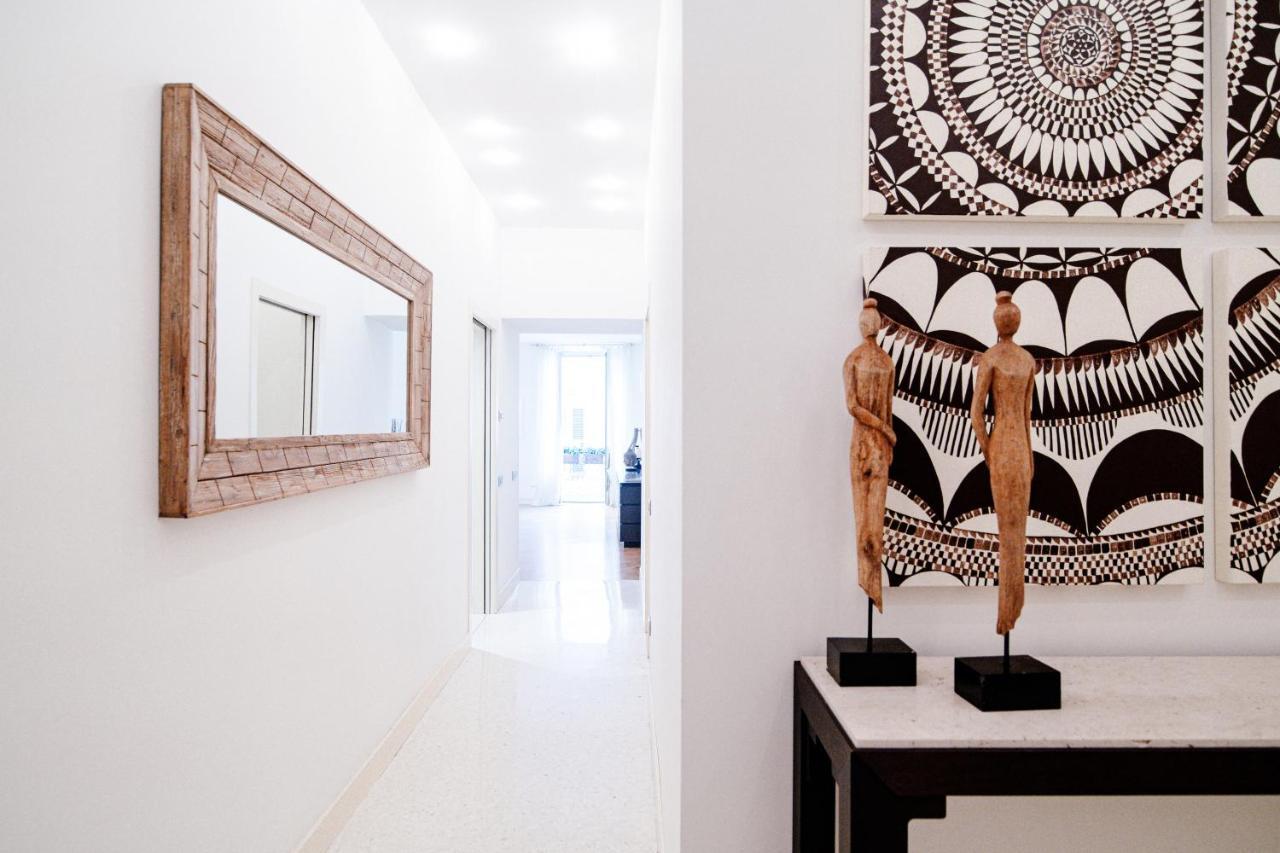 La Finestra Sul Duomo - The House Of Travelers Apartment Como