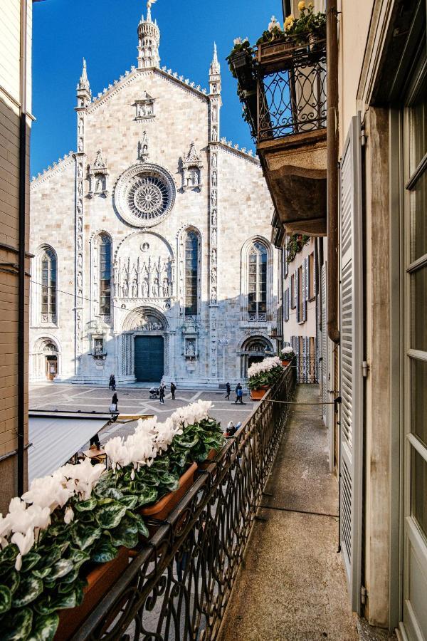 La Finestra Sul Duomo - The House Of Travelers Apartment *