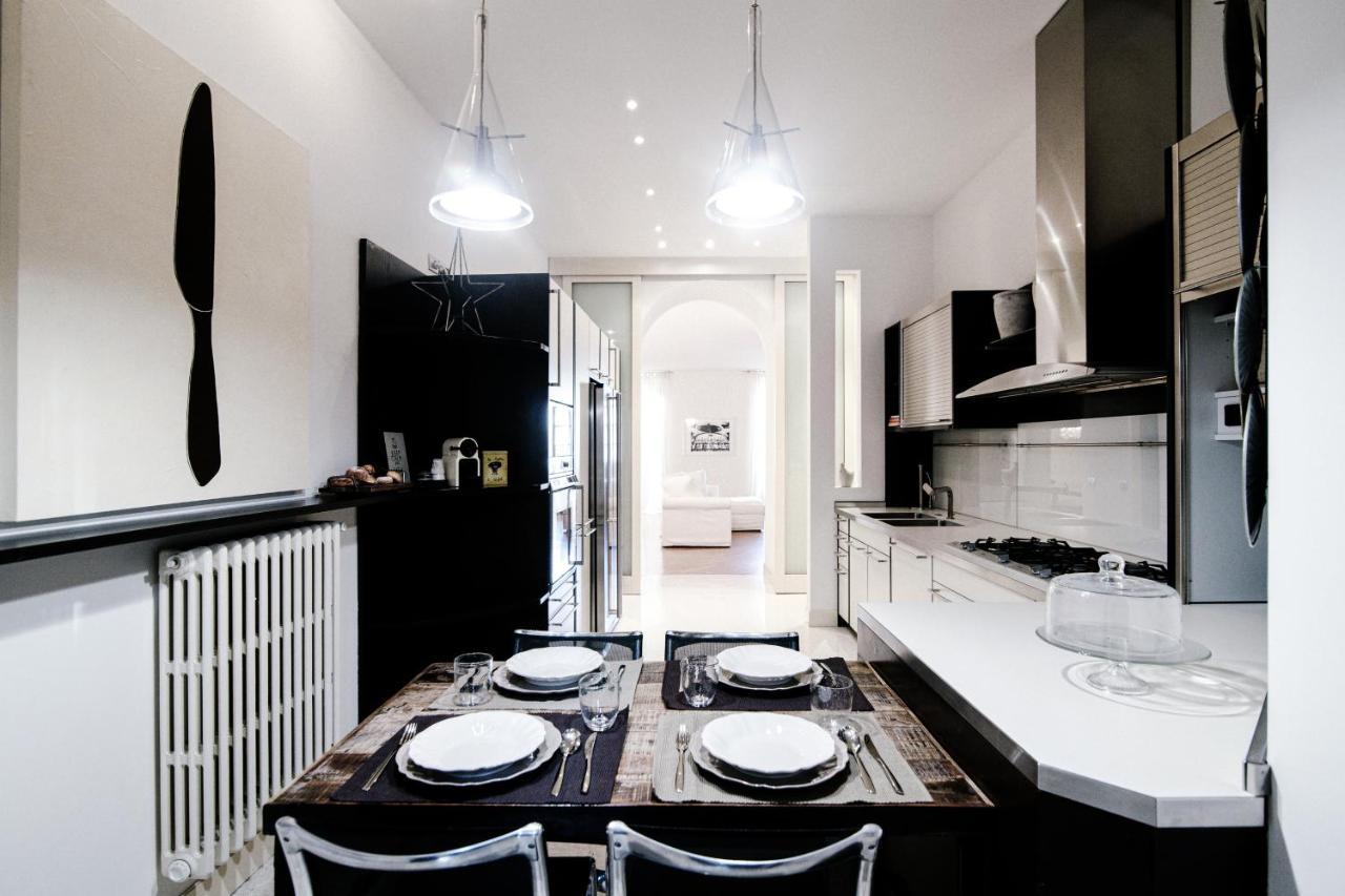 Apartment La Finestra Sul Duomo - The House Of Travelers Como