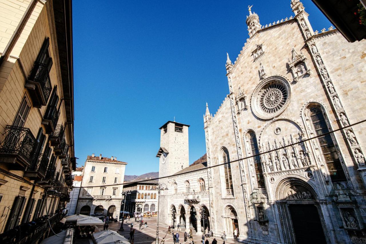 La Finestra Sul Duomo - The House Of Travelers Apartment *