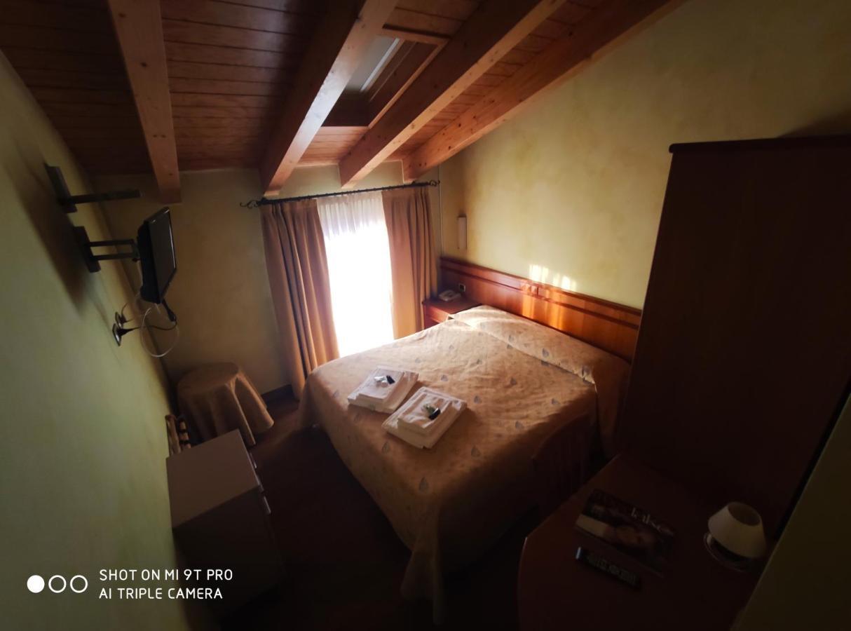 Azzano Holidays Bed & Breakfast 2*