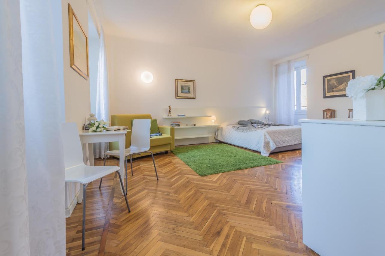 Apartment La Casa Di Rosa *