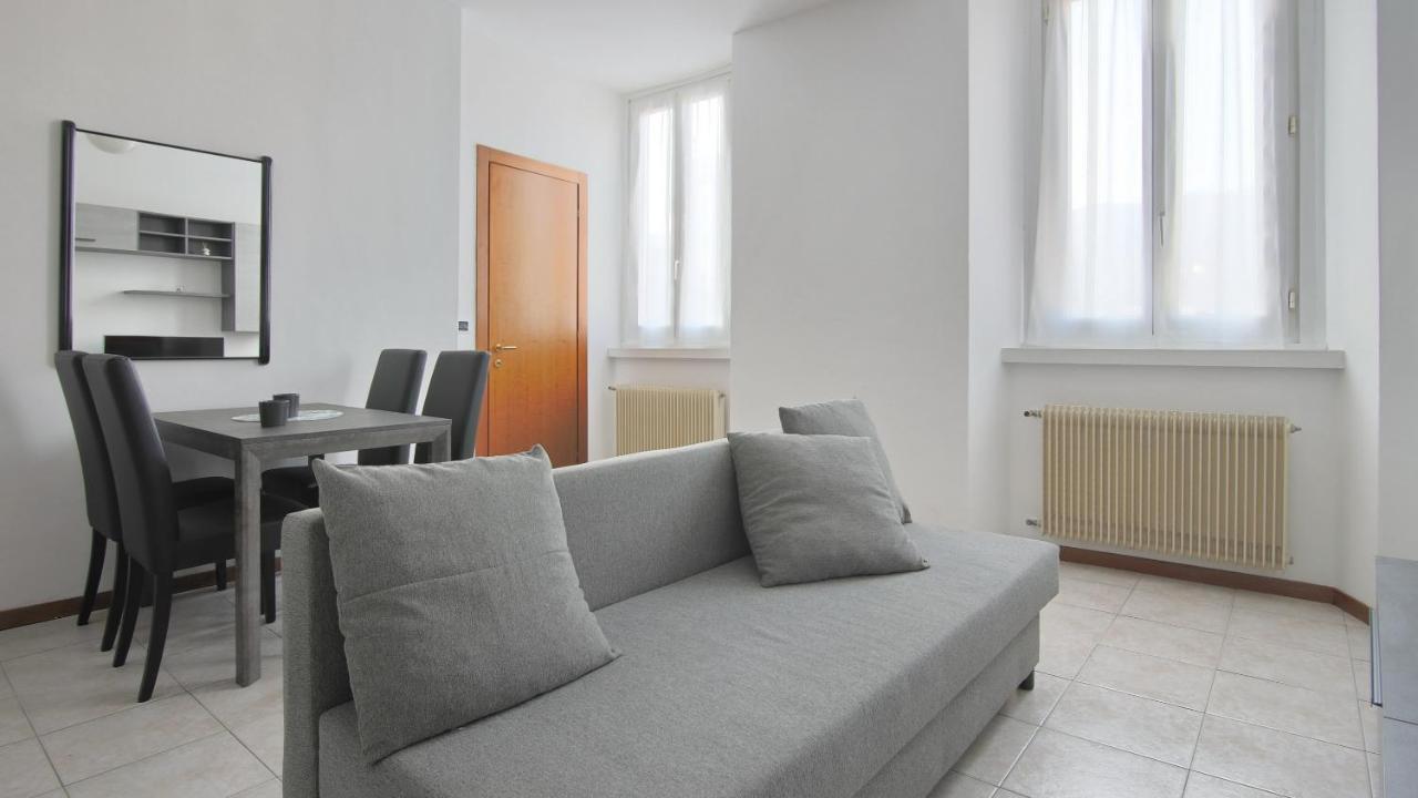 Italianway - Piazza Amendola 14 *