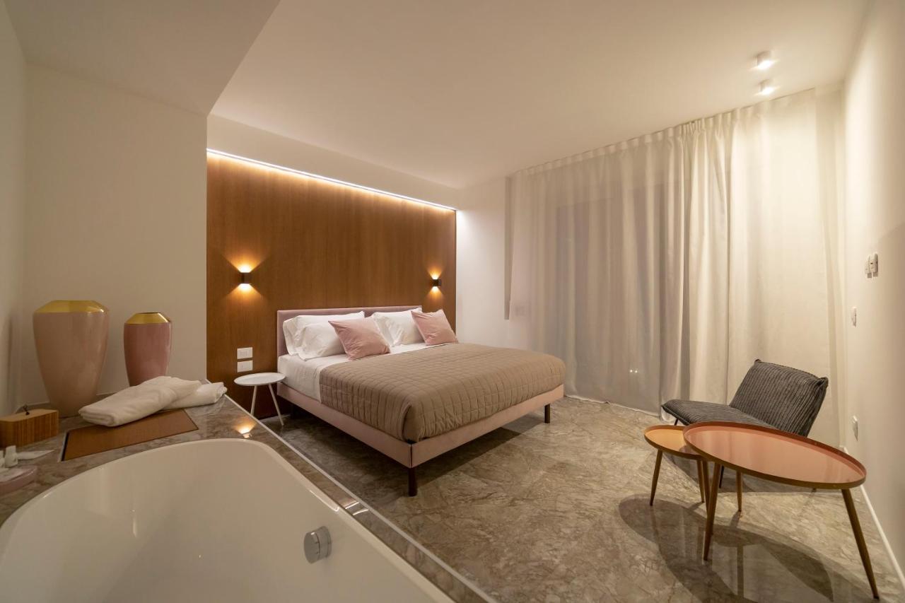 Le Stanze Del View Guest house *