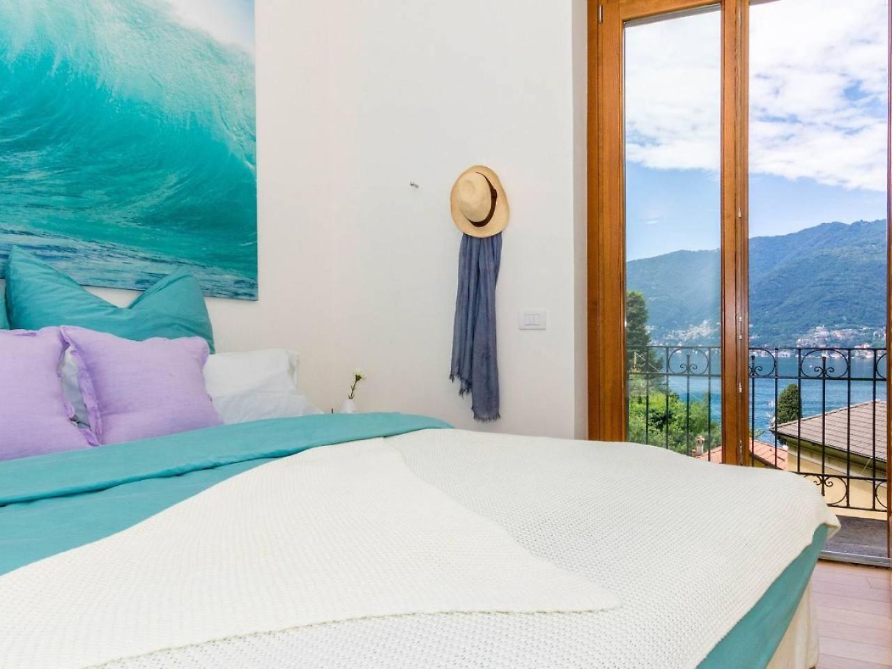 Altido Exclusive With Parking On The Lake Como Coast Apartment