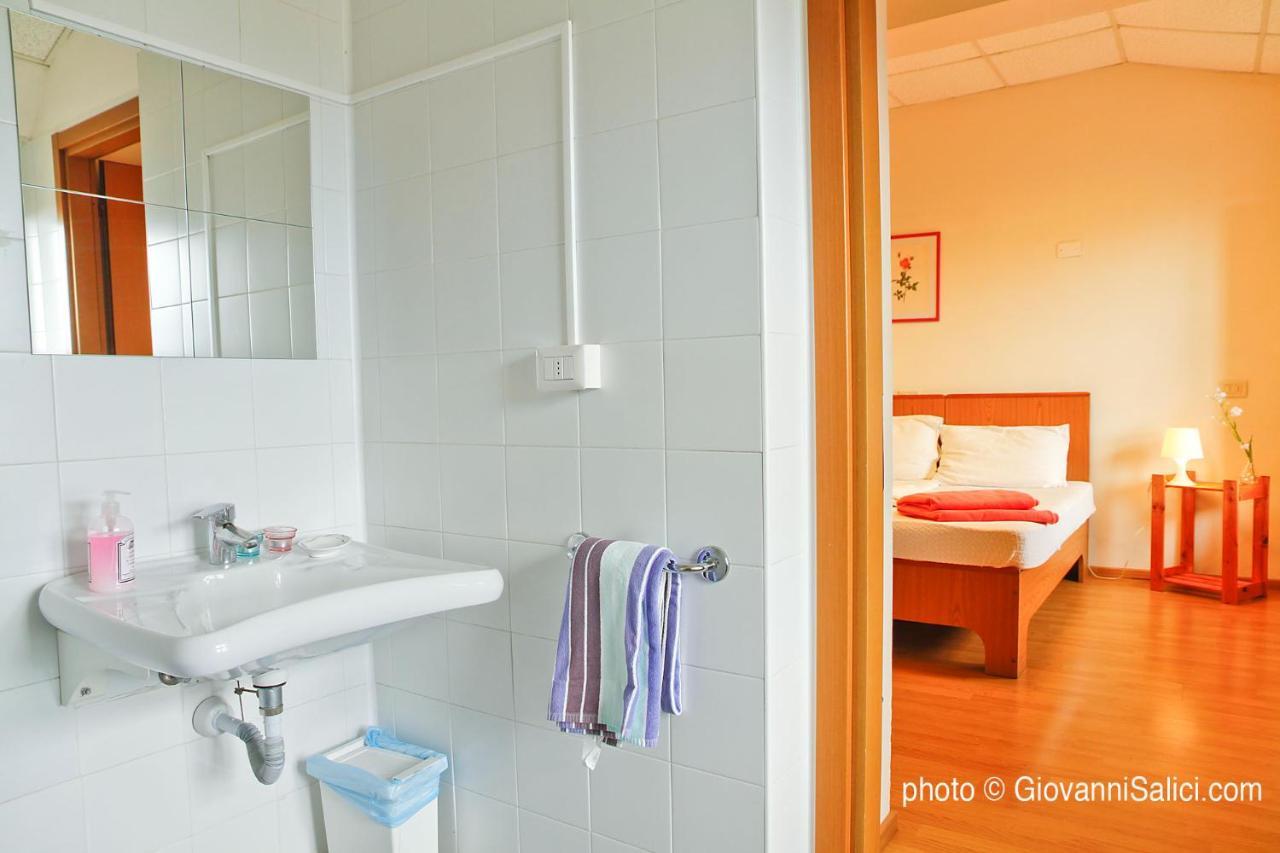 Hostel Santangela &