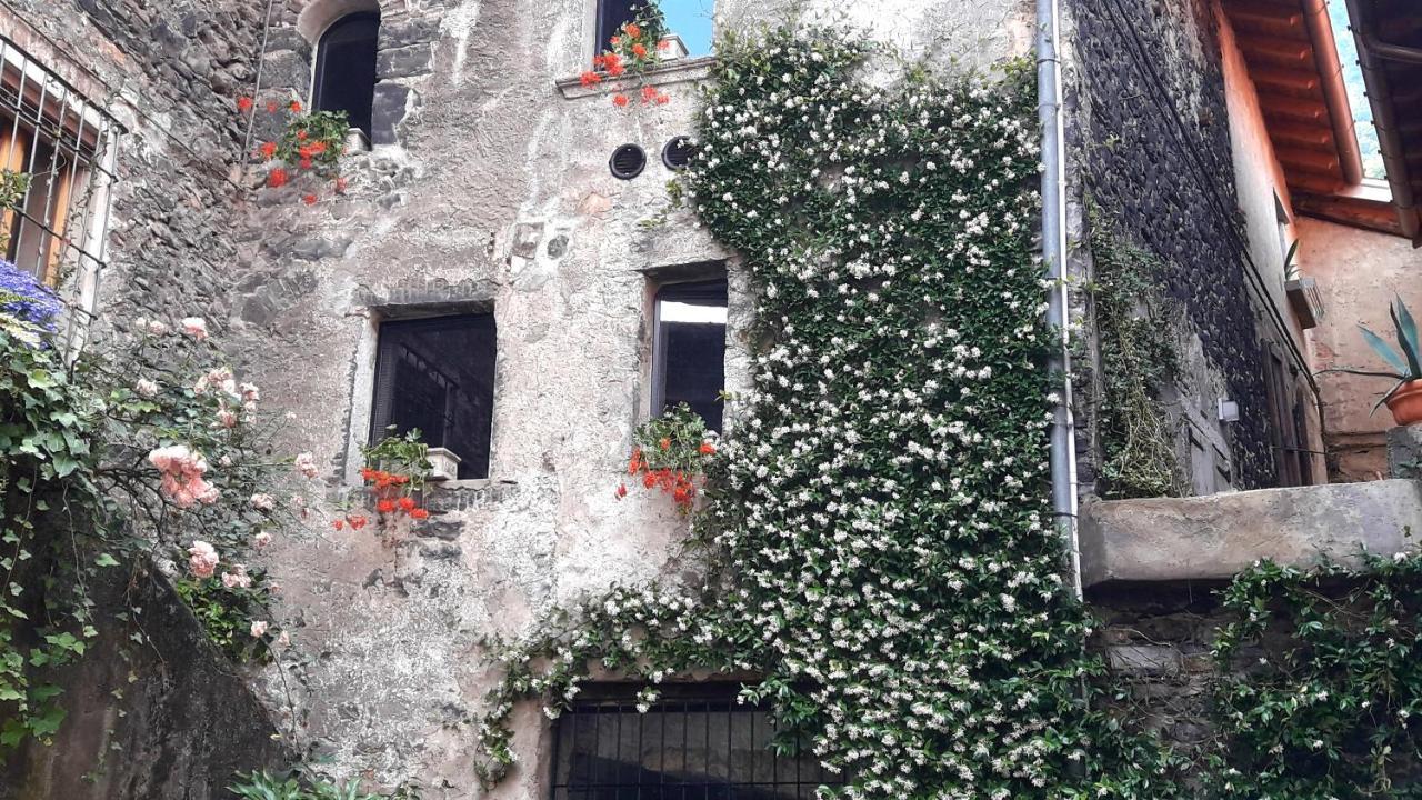 Casa Isola * Sala Comacina
