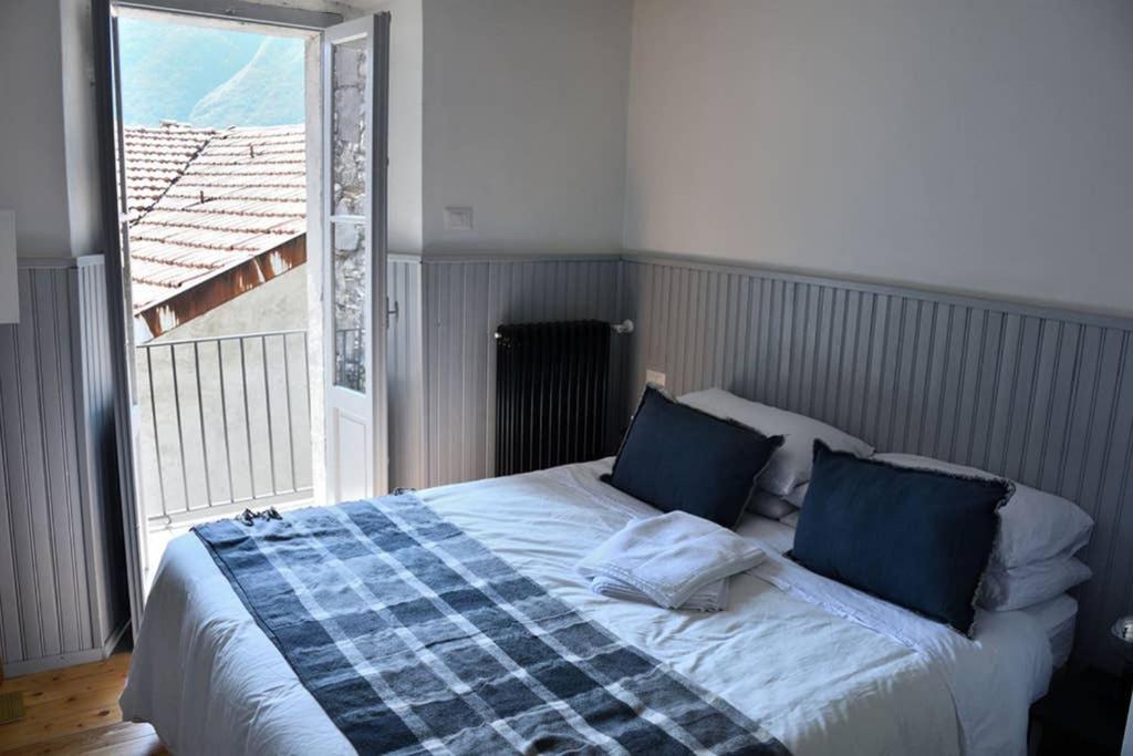 Rocks Holiday home Colonno