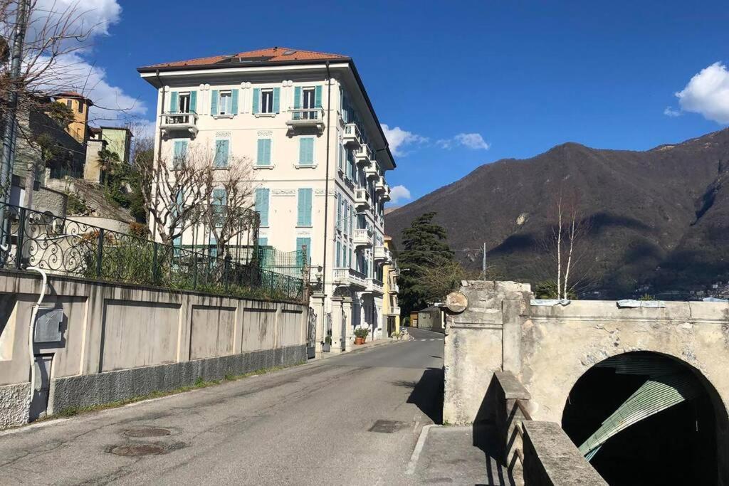 Larius Carate Urio Apartment *
