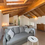 Bellagio Apartment Pool Free Parking Near Lake