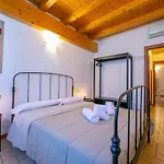 Le Stanze del Lago Apartments