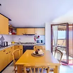 Cosy Apartment In Varenna