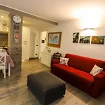 Tizi House
