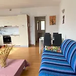 Apartment The Silver With Terrace Lake View