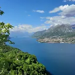 Mountains And Lake Como Apartments