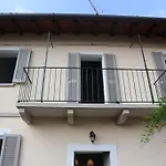 Traditional Piazza Home/Balcony/ Private Garden