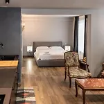 Wisteria Court - Suite 2 - Menaggio