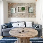 Gem Of The Lake - Luxury Apartment Como Old Town