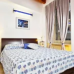 Suprema House, Jacuzzi, Lake 50Mt