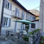 Traditional Piazza Home/Balcony/ Private Garden