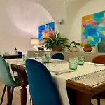 Mamma Ciccia Holiday Home - Lake Front Apartment