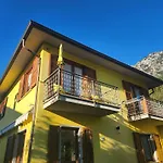 Apartment L\'Ulivo Lake View In Private Street