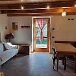 La Casetta Di Biancaneve Valtellina E Lago Di Como