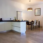 Sium\'S Suite Apartment 2