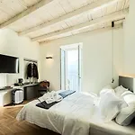 Villa Reverie - Boutique Hotel