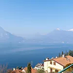 The Terrace On The Como Lake - Varenna Pino