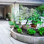 Green Leaf Apartment