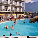 Residence Alessandra Supervacanza - Domaso