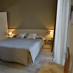 Daman Rooms & Breakfast
